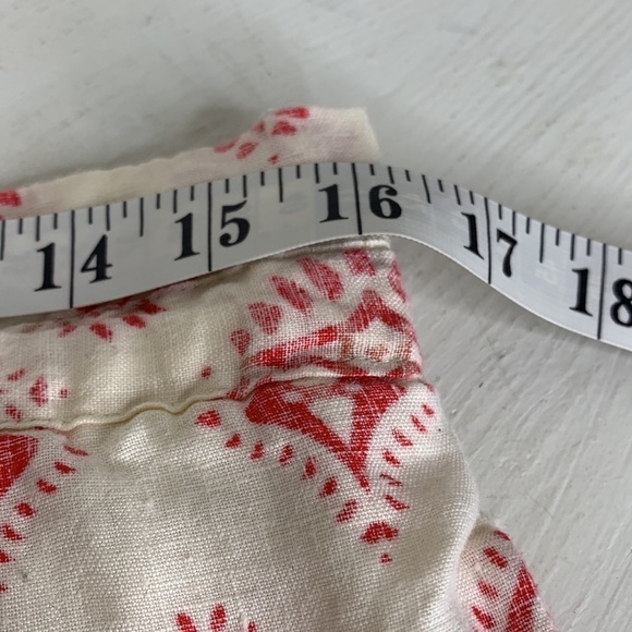 T11 Artisan Ny 100% Linen white shorts with red tribal print Aztec size Medium - Picture 13 of 16
